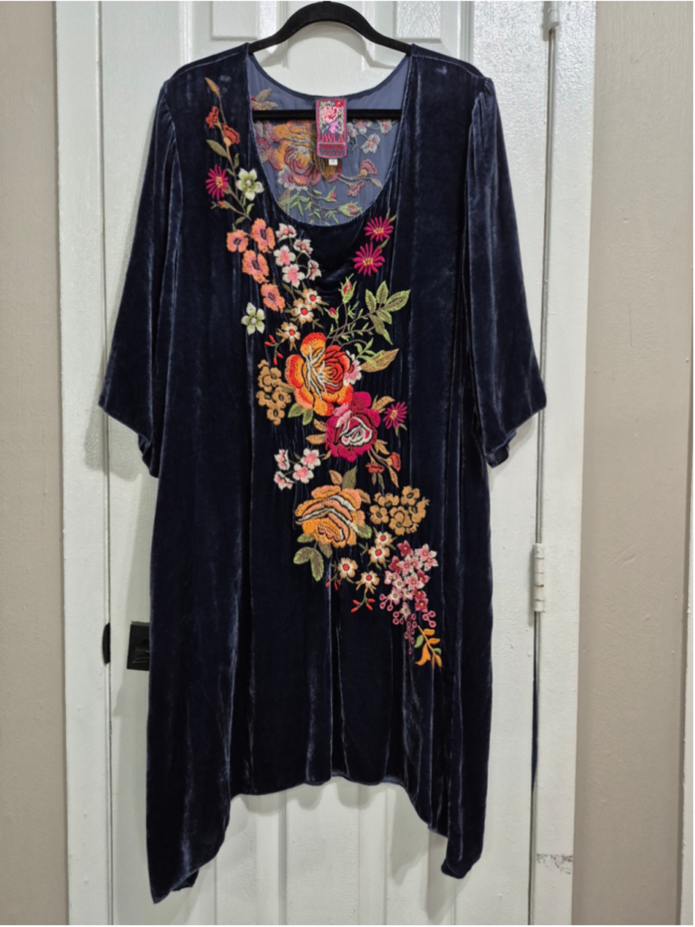 Women's Johnny Was Velvet Midi Dress 1X Navy Floral Embroidered
